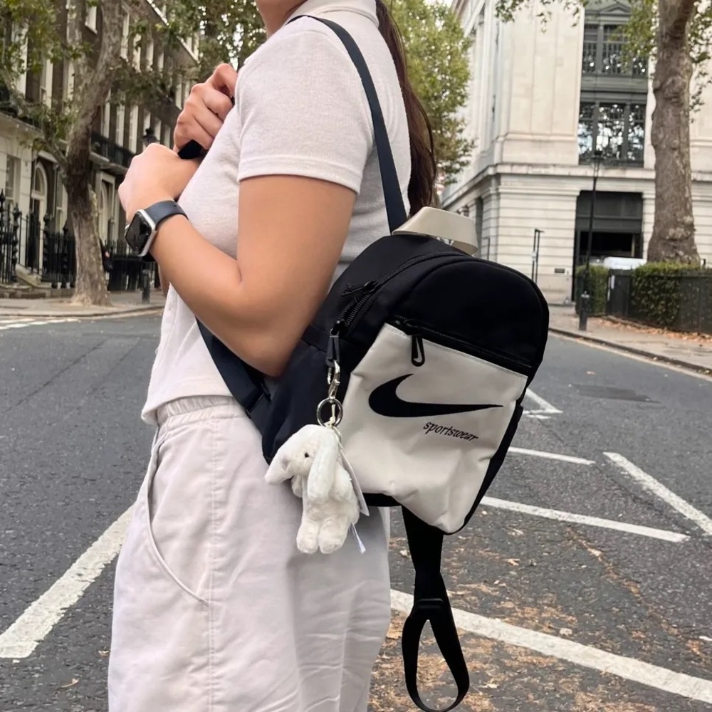 Nike Sportswear 365 Mini Backpack
